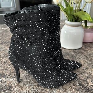 ANDIAMO Elegant Black Studded Women's Boots Size 8